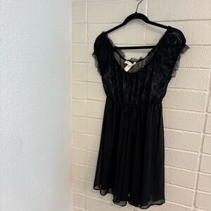 Vintage Oscar de la renta black lace nighty with bow